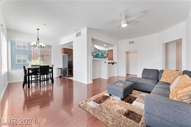 Building Photo - 47 E Agate Ave