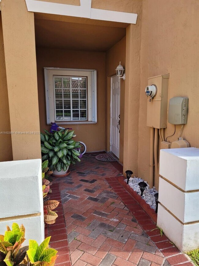 Foto del edificio - 10968 SW 182nd Ln