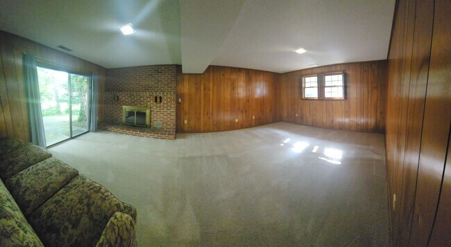 Foto del edificio - 2513 Plymouth St
