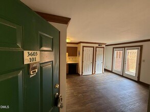 Building Photo - 3603 Helix Ct