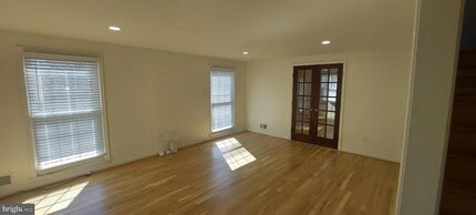 Building Photo - 19100 Annapolis Way