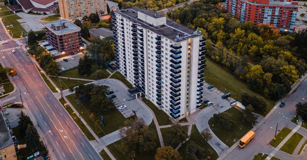 Photo du bâtiment - Queensview Apartments
