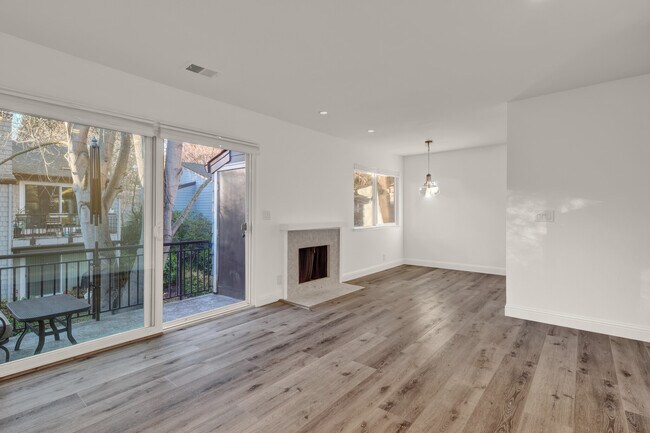 Foto del edificio - 115 Temescal Cir