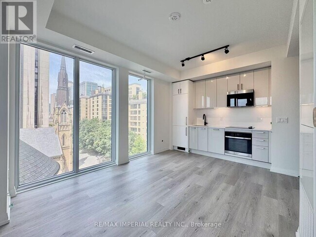Photo du bâtiment - 280-280 Dundas St W