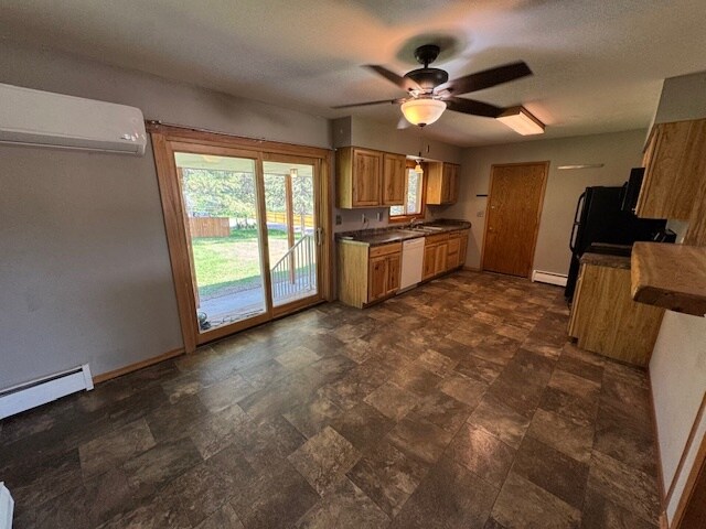 Foto del edificio - 5575 Sheridan Lake Rd