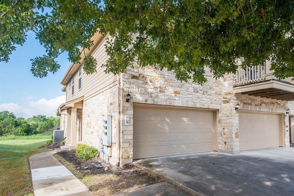 Foto principal - 9201 Brodie Ln
