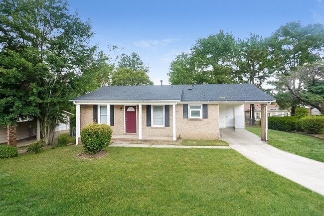 Building Photo - 2819 Lumpkin Rd