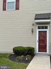 Building Photo - 702 Van Gogh Ct