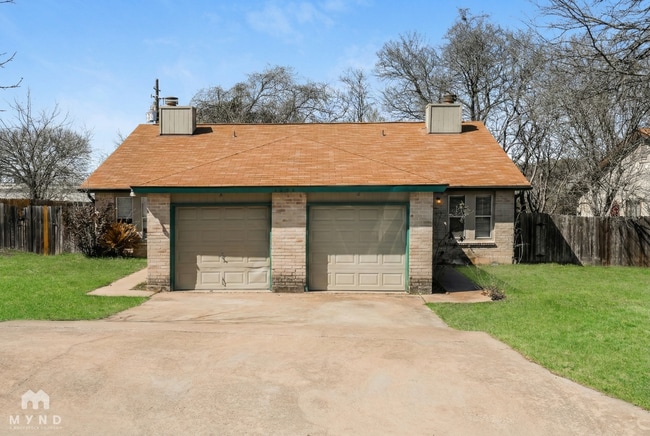 Building Photo - 12800 Tomanet Trail