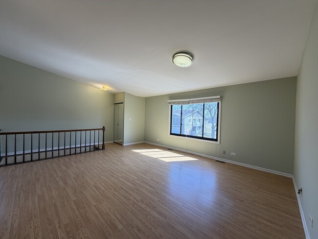 Building Photo - 380 Pierce Ct