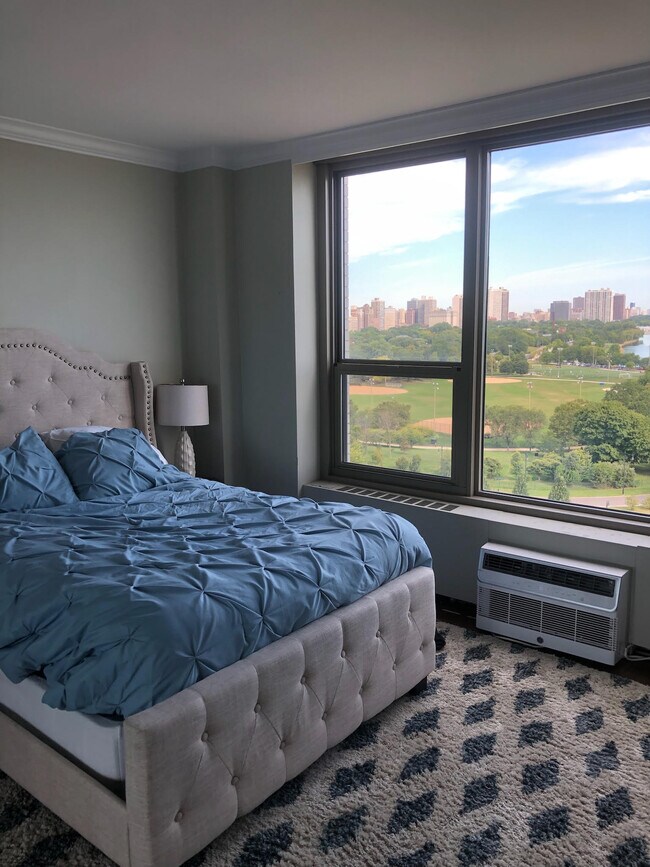 Foto del edificio - 1550 N Lake Shore Dr