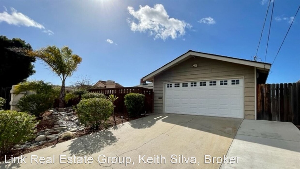 3 br, 2 bath House 642 South Halcyon Road House for Rent in Arroyo