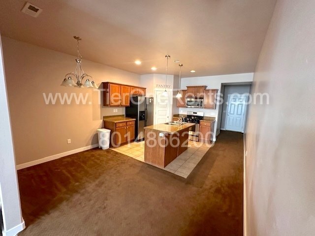 Foto del edificio - Apply this month and enjoy a $500 move-in ...