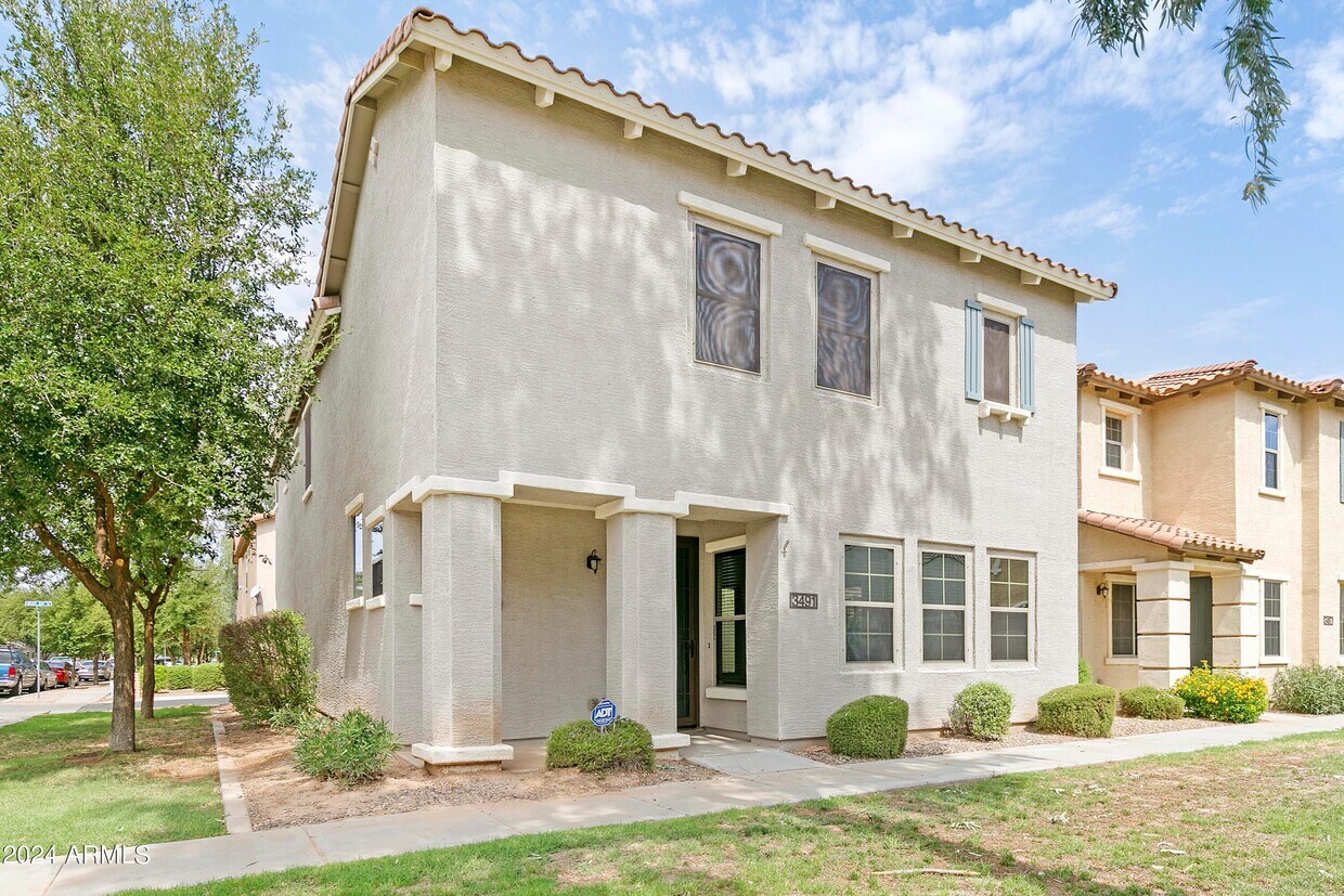 Primary Photo - 3491 S Bluejay Dr