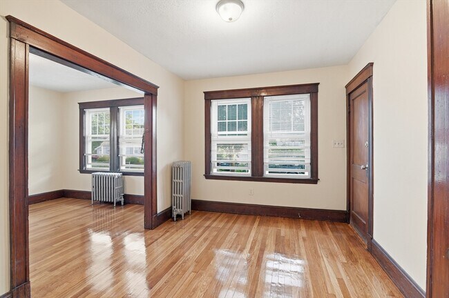 Foto del edificio - 60 Raycroft St