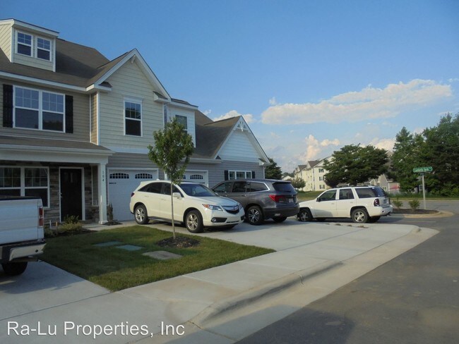 Building Photo - 3 br, 2.5 bath House - 104 Covington Cove Ct.