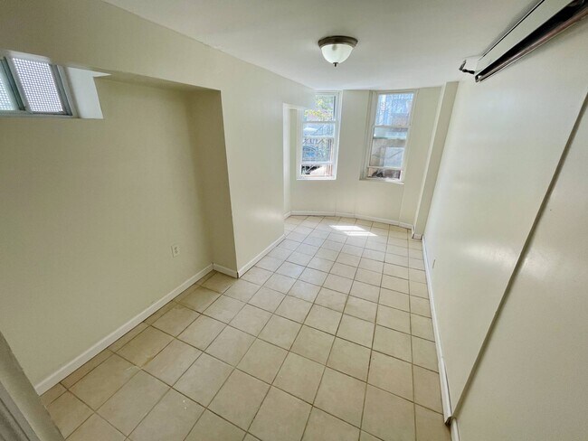 Foto del edificio - 1722 Hunt Ave