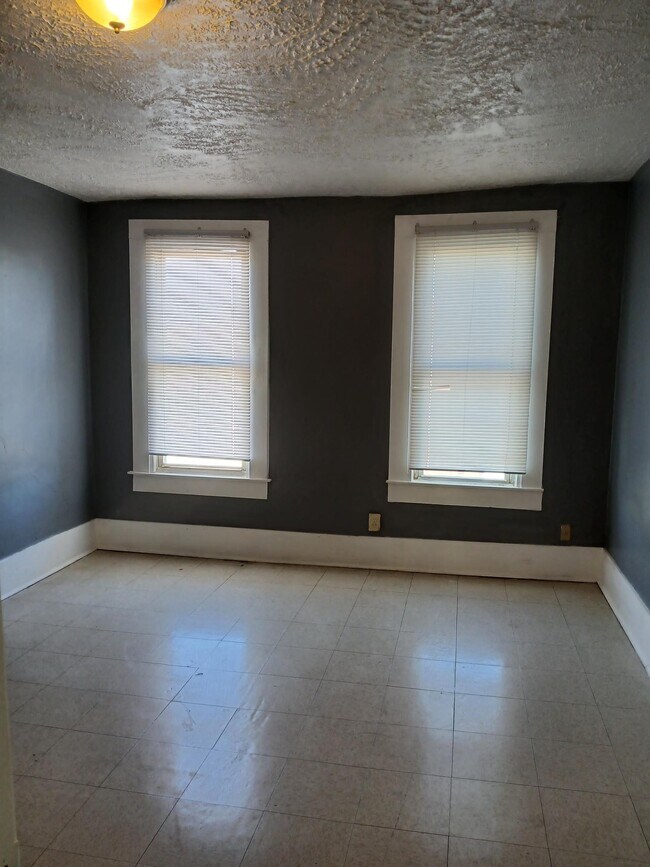 Foto del edificio - 1720 McCulloh St