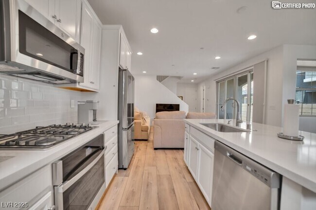 Building Photo - 88 Kimberlite Dr