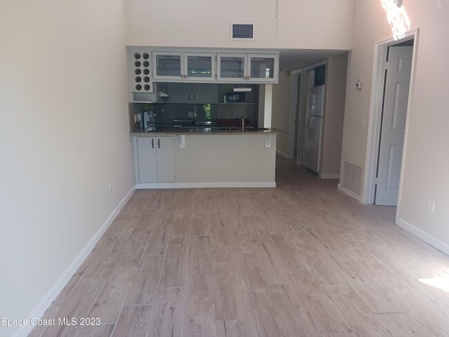 Foto del edificio - 408 Hawthorne Ct