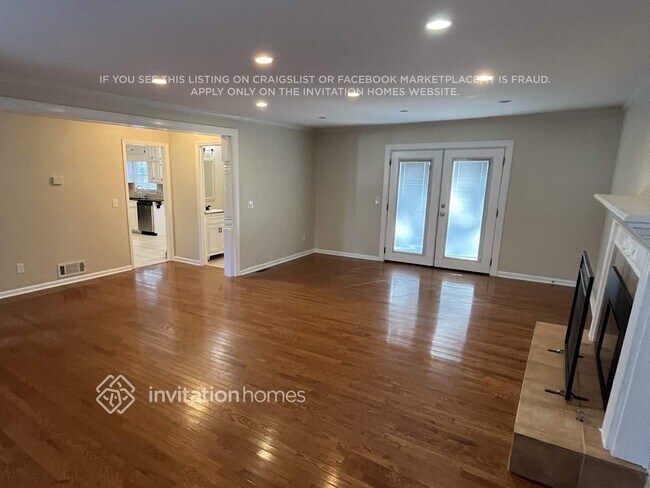 Foto del edificio - 125 Astwood Ct