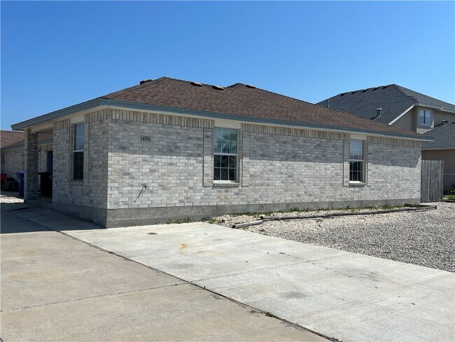 Foto del edificio - 14006 Ambrosia St