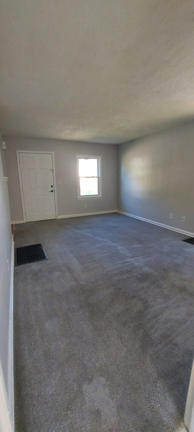 Foto del edificio - 2374 E 37th St