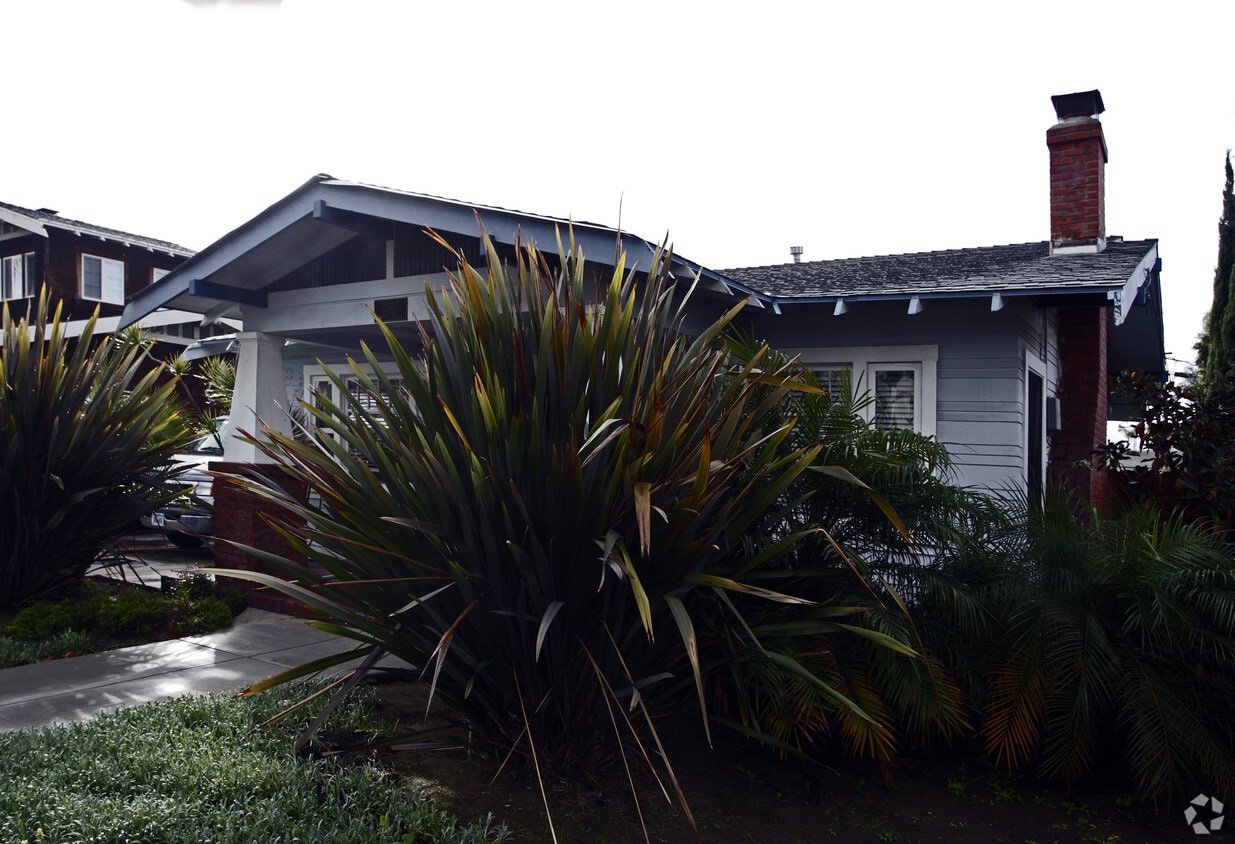2927 Kalmia St, San Diego, CA 92104 2927 Kalmia St San Diego, CA