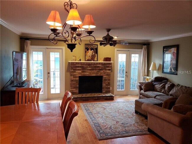 Foto del edificio - 2523 Crowder Ln