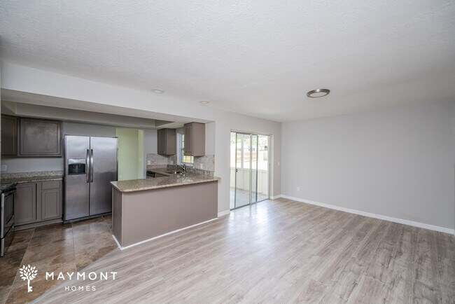 Foto del edificio - 513 Pine Ln