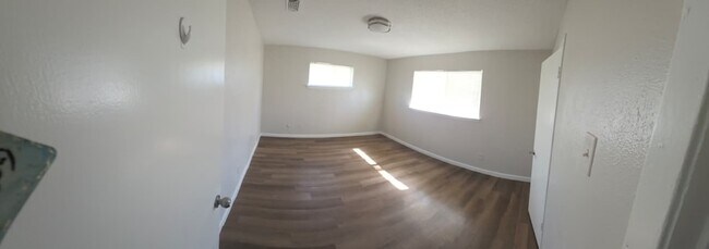 Foto del edificio - 2417 Coulee St