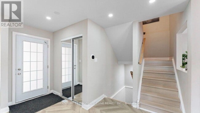 Building Photo - 4 Borden Hill Ct