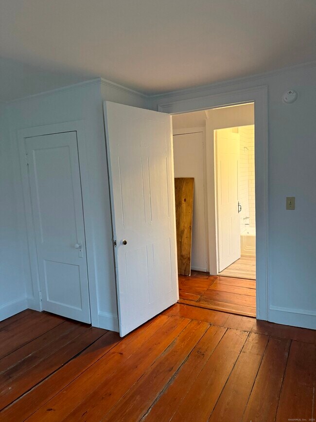 Foto del edificio - 259 Old Whitfield St