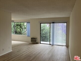 Building Photo - 7521 Hampton Ave