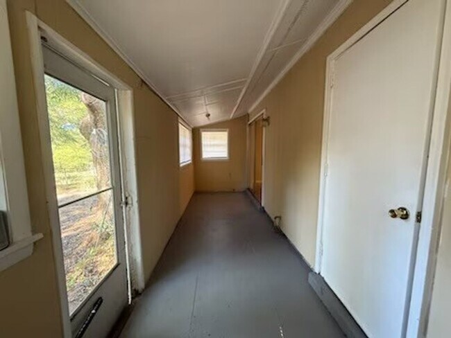 Foto del edificio - 616 Ashland Dr