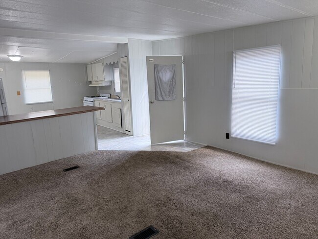 Foto del edificio - 61 Oakwood Cir
