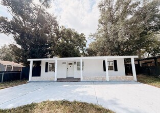 Building Photo - 4009 Deleuil Ave