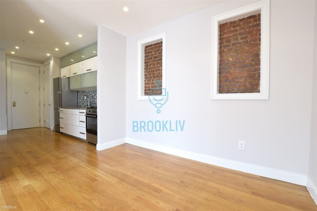 Building Photo - 3 br, 1 bath Apartment - 1547 President St 2L