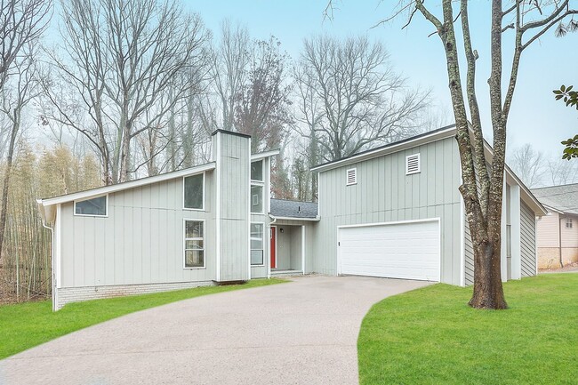 Building Photo - 3592 Todd Dr
