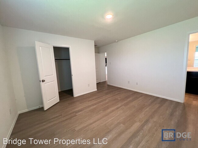 Building Photo - 3 br, 2 bath House - 3363 Avary River Lane