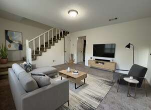 Building Photo - 612 Morgan St