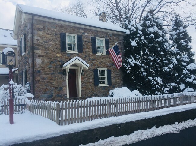 Foto del edificio - 312 Buckwalter Rd