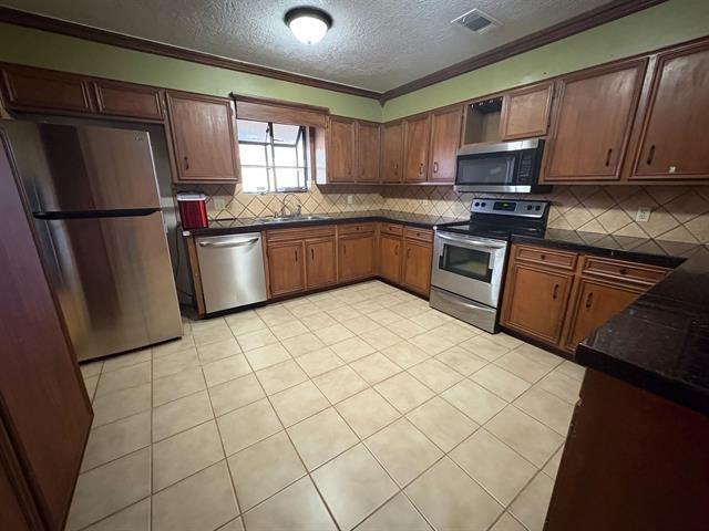 Foto del edificio - 1218 Meadowridge Dr