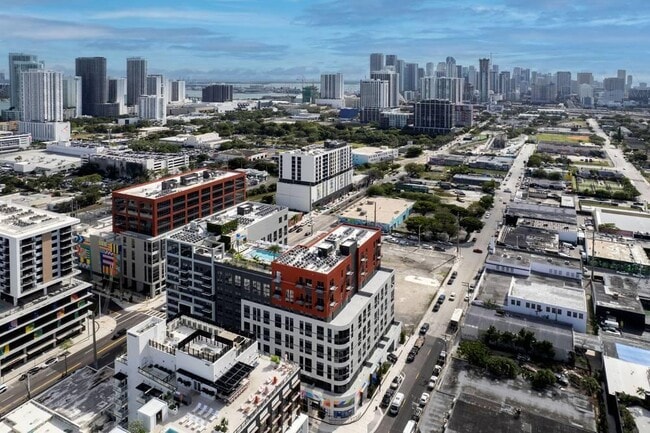 Building Photo - 2150 N Miami Ave