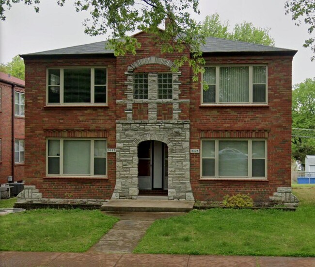 Building Photo - 5327 Jamieson Ave
