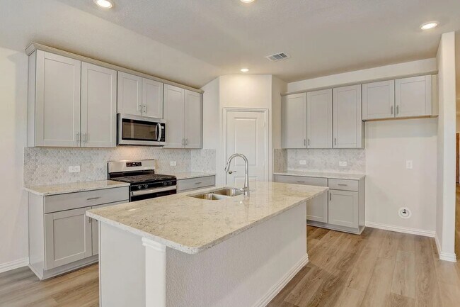 Foto del edificio - 1125 Gardendale Holw Ln