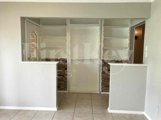 Foto del edificio - 2710 Peachtree Ln