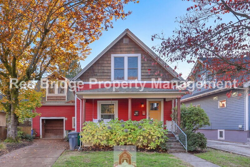 Primary Photo - 1422 SE Marion St