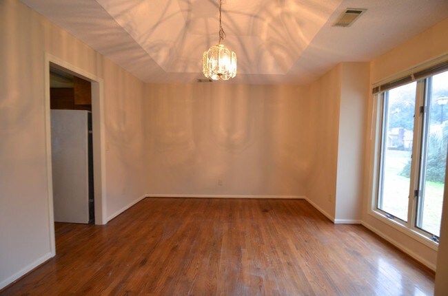 Building Photo - 2255 Pristine View Rd