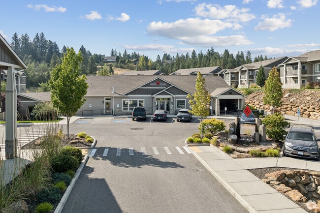 Building Photo - Legacy Villas